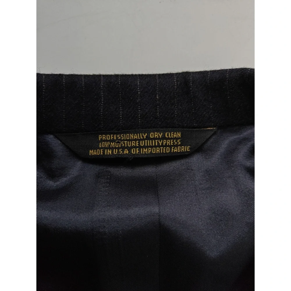 Haggar Strathmore Vintage 38R Blue Chalk Stripe Wool 2 Button Sport Coat K603